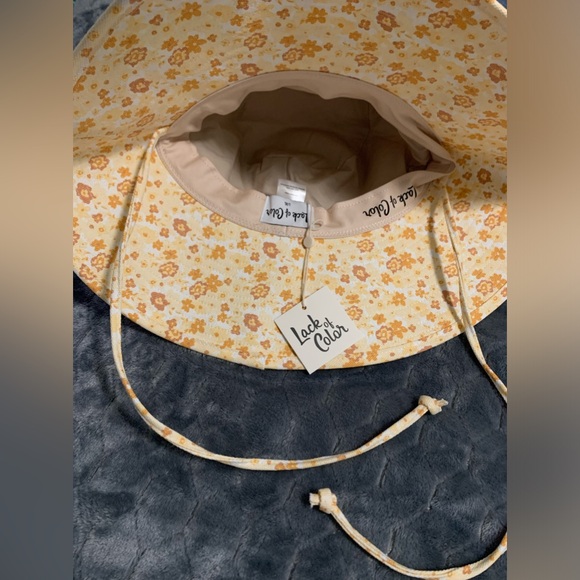 NWT Lack of Color Holiday Bucket Hat in Peach Bloom L/XL Sold at Free People - Picture 8 of 11